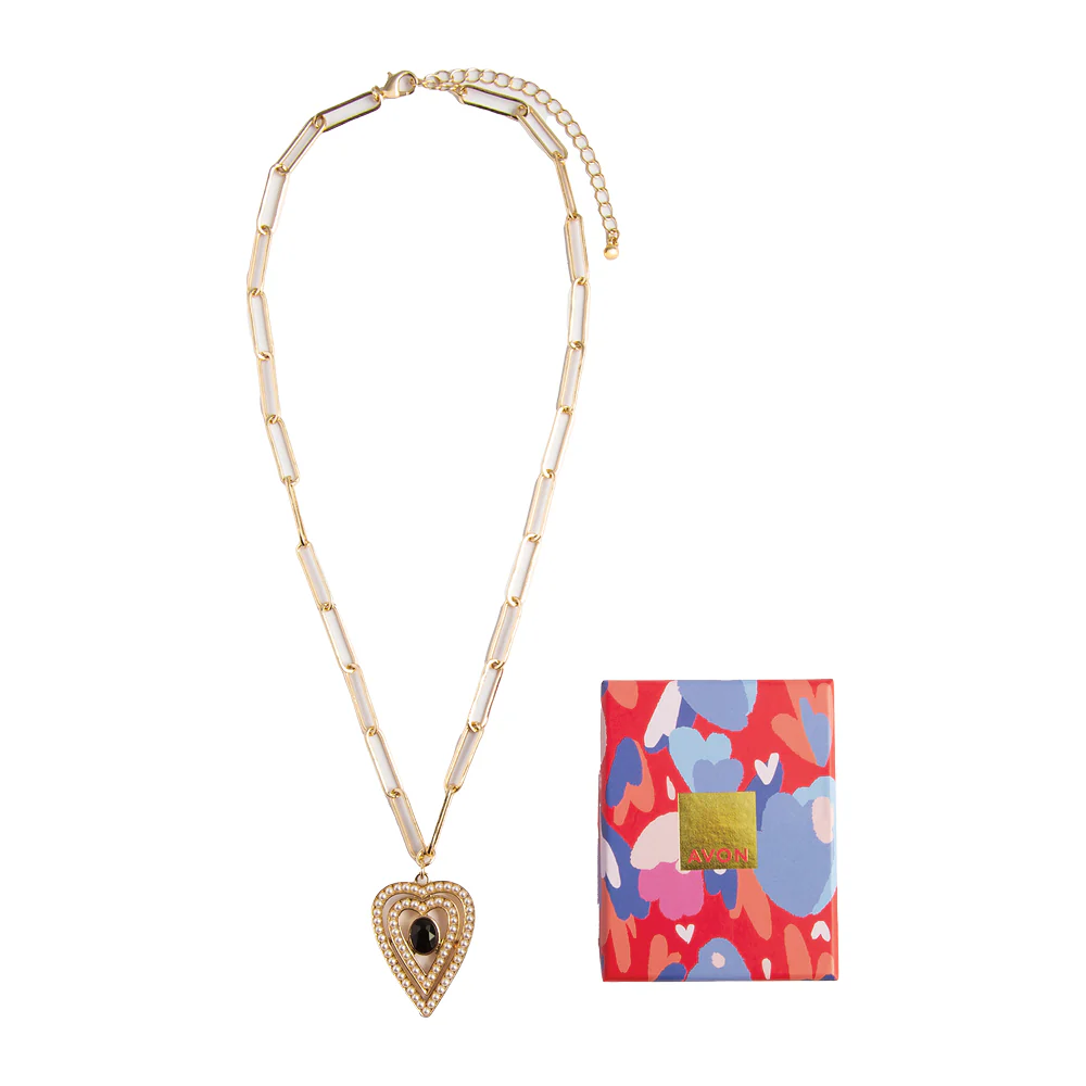 Pia Heart Necklace